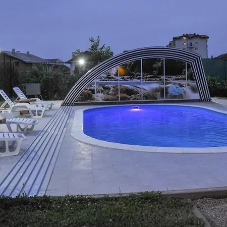 וילה Kalypso Bihać